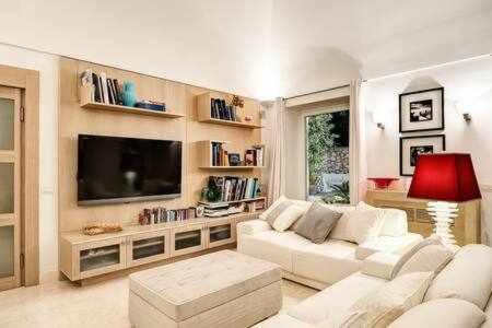 Gocce Villas - Villa Bouganvillea Superb Capri Villa With Views Екстериор снимка